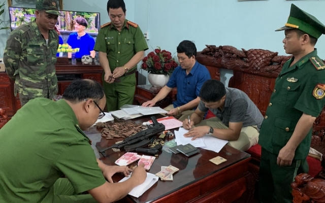 Lạng Sơn: Thu giữ 5 bánh heroin, 6 khẩu súng, 771 viên đạn và nhiều tài sản có giá trị lớn