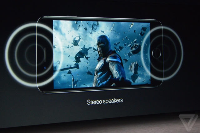 iPhone mới đã sử dụng loa Stereo thay vì loa Mono như trước kia  (Ảnh: Internet)