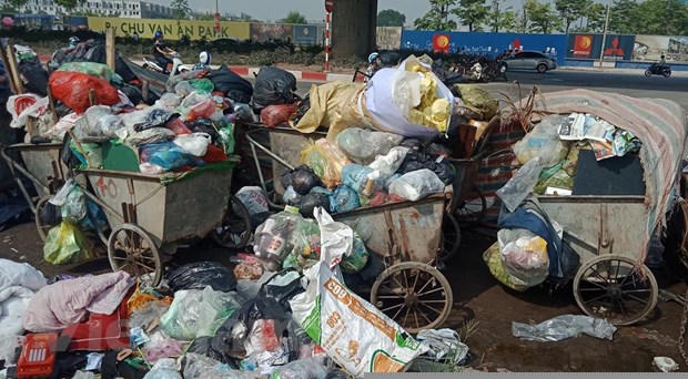 Việc doanh nghiệp trả lại địa bàn đã khiến nhiều địa phương phải đau đầu vì rác.(Ảnh: P.V/Vietnam+).