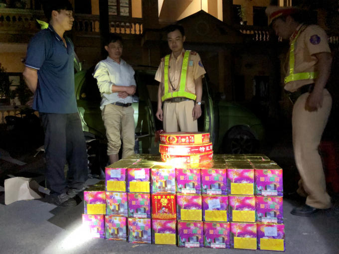 Phòng CSGT Bắc Giang bắt vụ vận chuyển 137,5 kg pháo