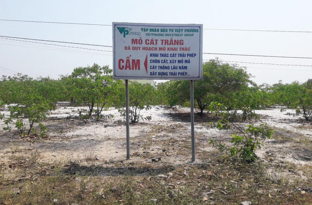 Mỏ cát trắng của Công ty CP Tập đoàn Đầu tư Việt Phương. Ảnh Đại Dương (Dantri.com.vn).