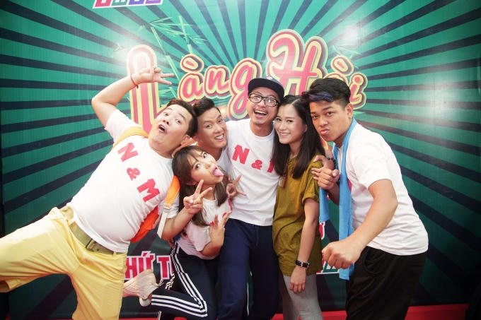 Lộ clip Vũ Hà chanh chua, lăng mạ bạn diễn trên sân khấu