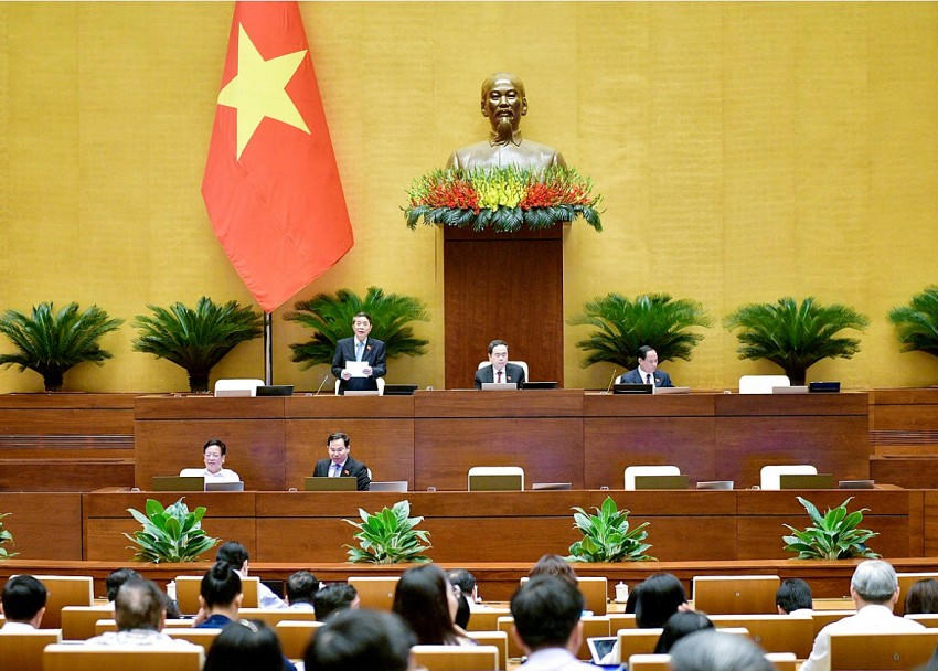 Kỳ họp thứ 7 quốc hội khoá XV ngày 27/6 đã đề xuất thêm ngân sách để mở rộng cao tốc Tuyên Quang - Hà Giang.