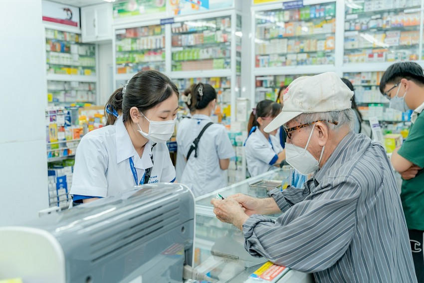 FPT Long Châu tiên phong mang giải pháp mới trong điều trị cho người bị bệnh mỡ máu.