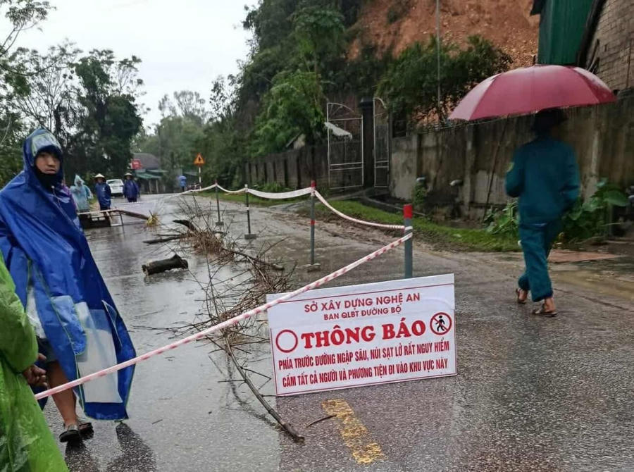 Thông báo cấm lưu thông trên QL 46C đoạn qua Km 279.