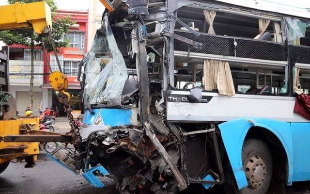 Lâm Đồng: Xe khách mất lái