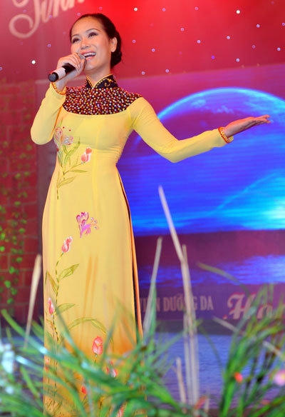 Hồng Mơ sẽ tham gia đêm nhạc Tình khúc vượt thời gian 