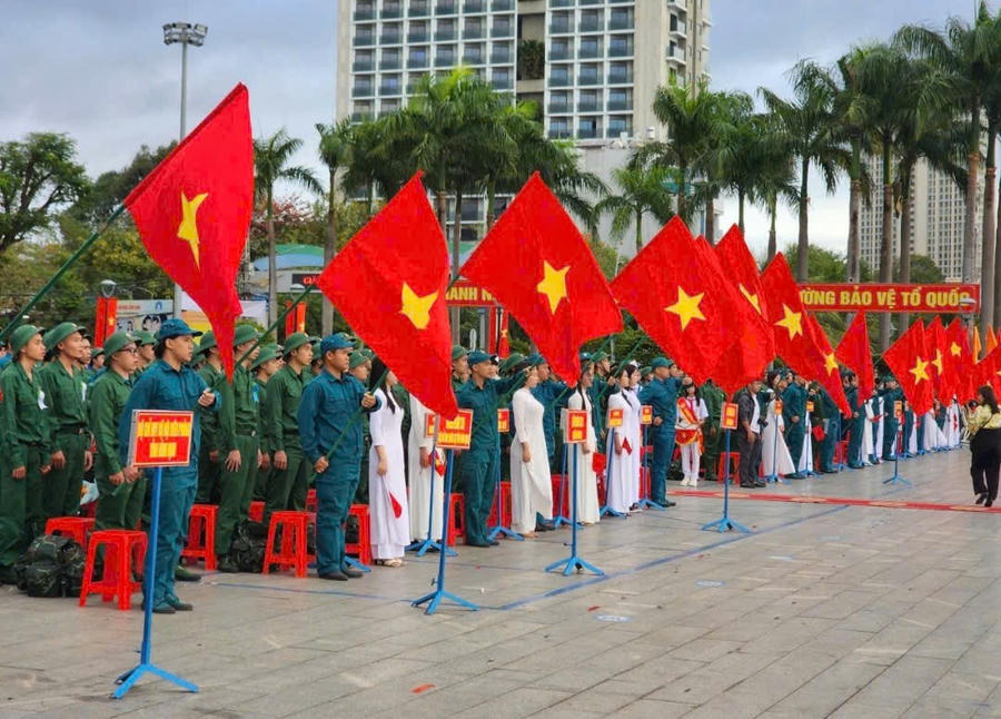 Xúc động hình ảnh ngày hội tòng quân tại Đắk Lắk. Ảnh: T.H