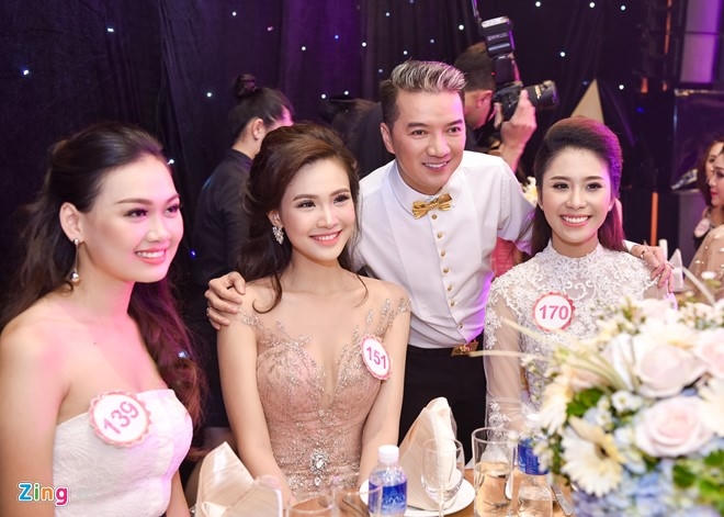 Giọng ca Bình minh sẽ mang em đi tranh thủ chụp ảnh cùng các ứng cử viên sáng giá của Hoa hậu Việt Nam.