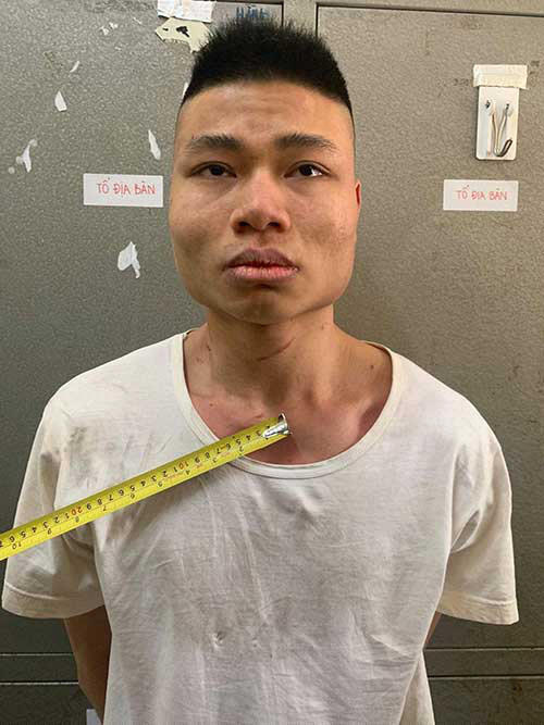 Đào Văn Thắng tại trụ sở công an.