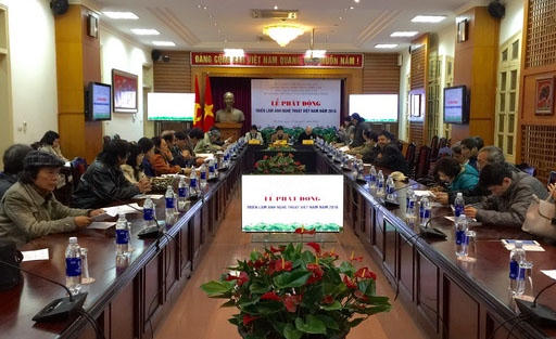 Buổi lễ thu hút rất đông Nghệ sĩ nhiếp ảnh và phóng viên báo chí.