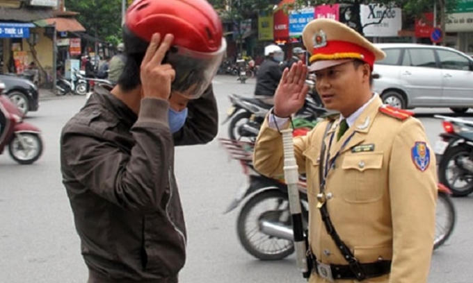 Có 5 trường hợp CSGT được phép dừng phương tiện đang lưu hành. (Ảnh minh họa).