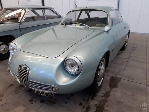 Alfa Romeo Giulietta SZ bị “bỏ quên” đã 35 năm.