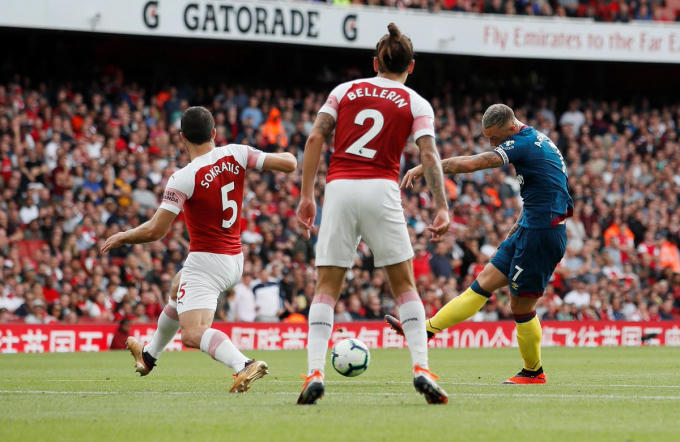 Dù có bàn thắng mở tỉ số sớm nhưng các cầu thủ West Ham không giữ được thế trận ấy trong suốt trận đấu. (Ảnh: Vietnamnet)