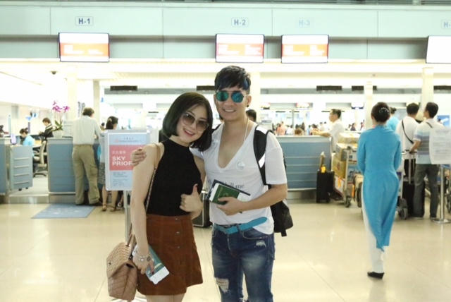 Trong buổi họp báo giới thiệu MV " Dòng thư cuối ", Hương Tràm có đùa giỡn với mọi người trong sự kiện là đây là lễ cưới của Hương Tràm và Quang Hà.