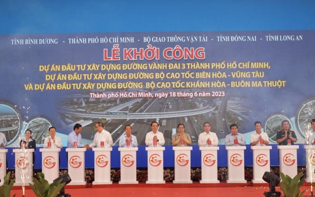 Thủ tướng yêu cầu đến năm 2025, cả nước có trên 3.000 km đường cao tốc