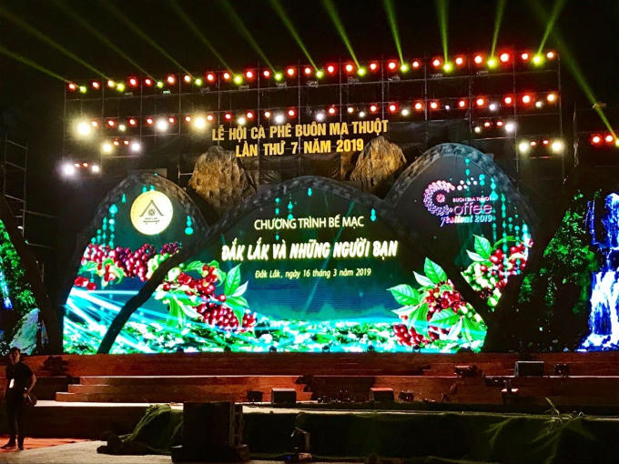 Hình ảnh ấn tượng trong đêm khai mạc lễ hội