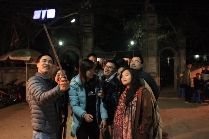 Xem cặp đôi làm