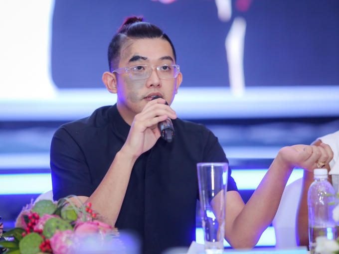 Nam Em trở thành first face' trong show diễn 'The Dreamers'