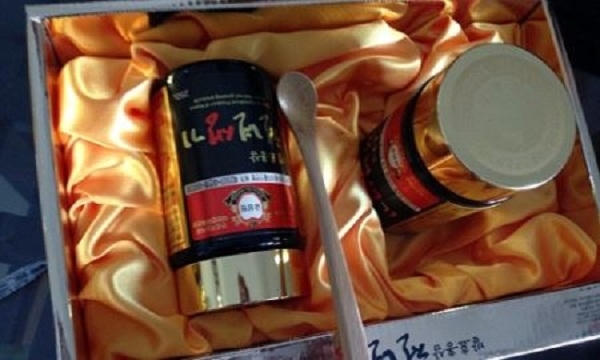 Thanh tra Bộ Y tế ban hành quyết định xử phạt đối với 2 công ty kinh doanh và nhập khẩu thực phẩm chức năng. Ảnh: minh họa