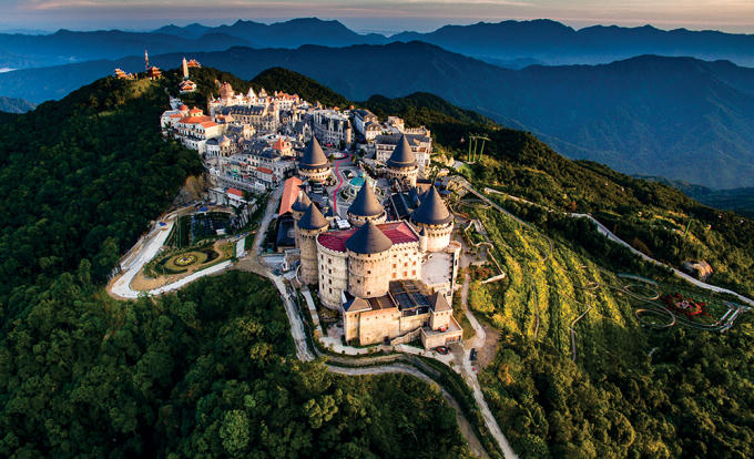 Làng Pháp- Sun World Ba Na Hills