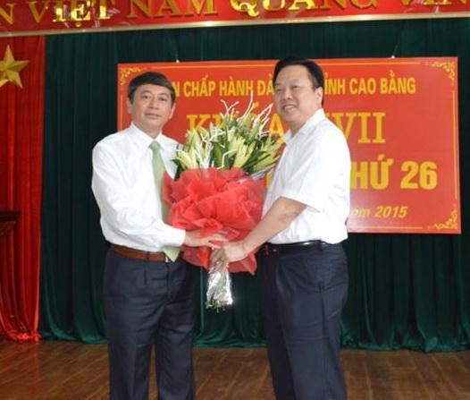 Bí thư Tỉnh ủy, Chủ tịch HĐND tỉnh Cao Bằng Nguyễn Hoàng Anh và Chủ tịch UBND tỉnh Hoàng Xuân Ánh (Ảnh: Báo TNMT).