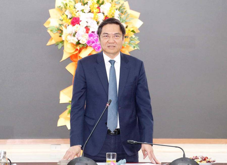 Ông Hoàng Nghĩa Hiếu - Chủ tịch HĐND tỉnh Nghệ An khóa XVIII, nhiệm kỳ 2021 - 2026.