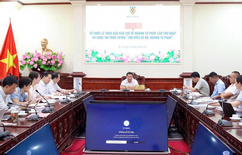 Thứ trưởng Nguyễn Thanh Ngọc làm việc với các đơn vị về tổ chức Lễ trao giải.