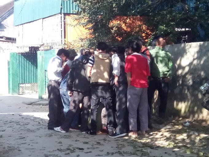 Một điểm đánh bạc bằng hình thức”xóc đĩa” tại xóm Chiến Thắng (Diễn Bích, Diễn Châu, Nghệ An).