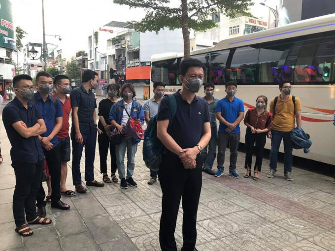 Sẵn sàng nhận nhiệm vụ. (Ảnh chụp khi đoàn vừa đặt chân tới Đà Nẵng chiều ngày 20/8)