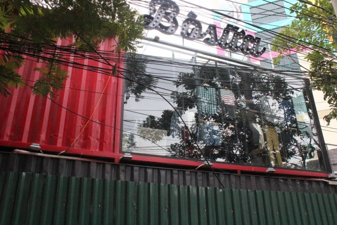 Container được làm cửa hàng