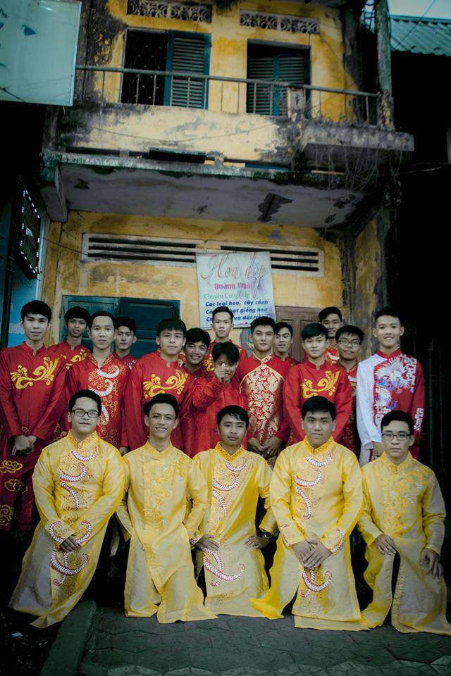 Quảng Ng&atilde;i: Học sinh bức x&uacute;c với bộ ảnh kỉ yếu xấu hơn chụp bằng điện thoại