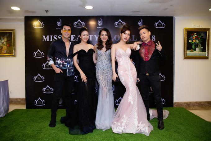 Nhà tài trợ trang phục Nhật Phượng cùng với ban tổ chức Miss Beauty Global 2018