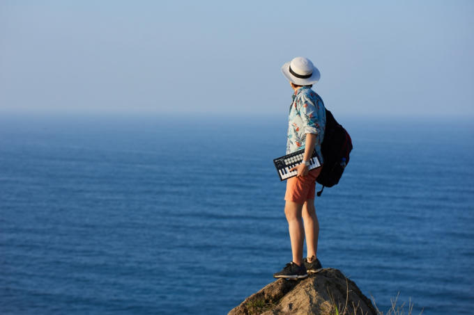 M&atilde;n nh&atilde;n với khung cảnh Việt Nam đẹp tuyệt vời trong MV mới của Vicky Nhung