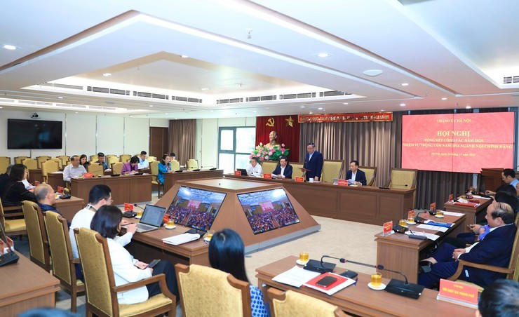 Quang cảnh Hội nghị tại điểm cầu Thành ủy Hà Nội.