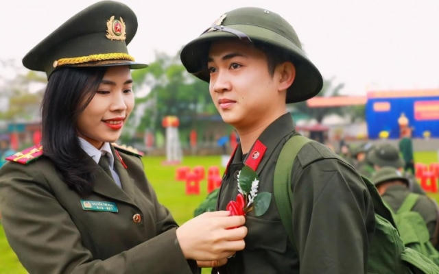 1.500 tân binh Hà Tĩnh lên đường tòng quân