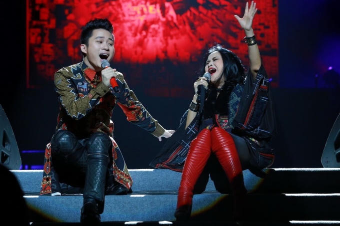 Tùng Dương và Thanh Lam cháy hết mình trong liveshow "Thập kỷ hoan ca"