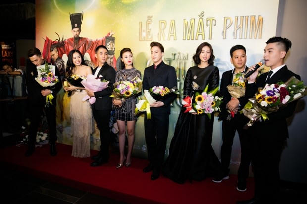 Dàn diễn viên trong bộ phim Tấm Cám tối ngày hôm qua.