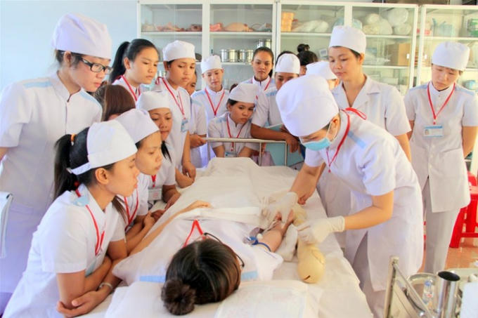 Tăng cường nhân lực tuyến y tế cơ sở. Ảnh minh họa.