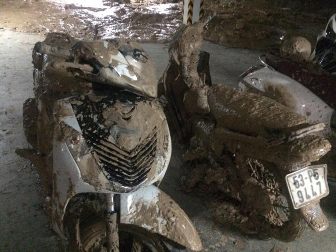 Sập vách ngăn tầng hầm tại chung cư Giai Việt: Vẫn chưa hết nguy cơ sụp tường tại khu hầm để xe bên cạnh