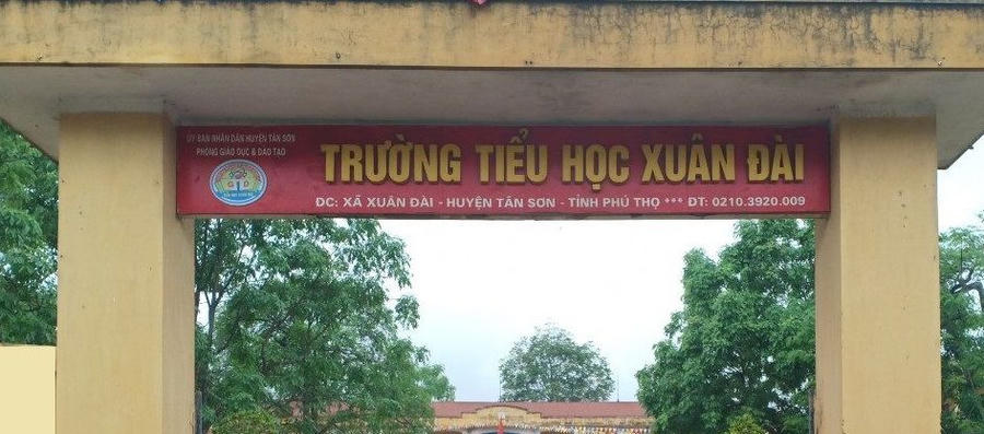 Trưởng trường Tiểu học Xuân Đài (xã Xuân Đài, huyện Tân Sơn).