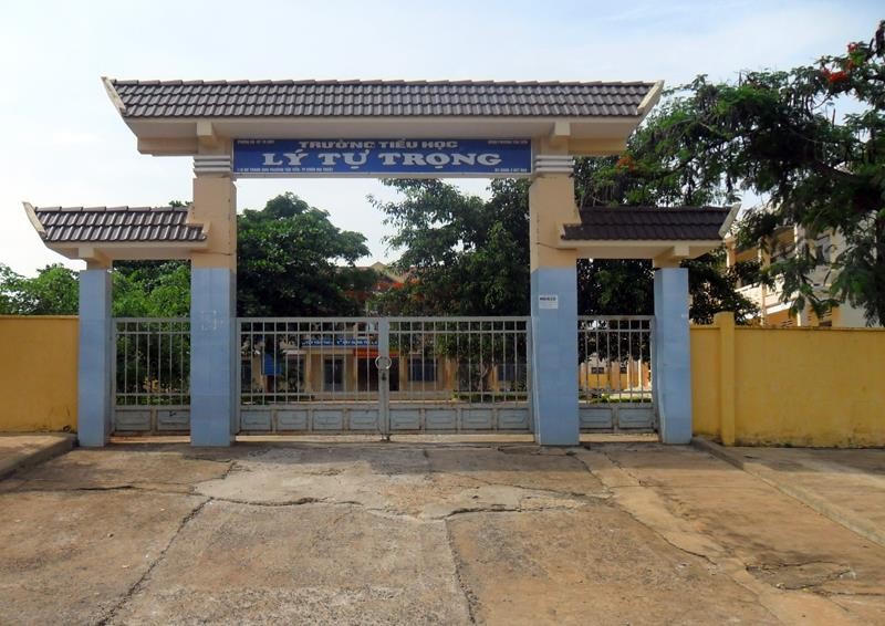 Trường Tiểu học Lý Tự Trọng (phường Tân Tiến)