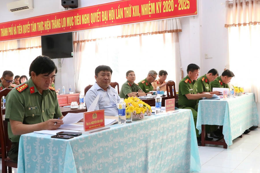 Các đại biểu tham dự Hội nghị