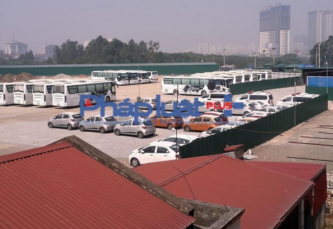 Hiện trạng bãi xe sau khi có quyết định cưỡng chế hơn 3 tháng