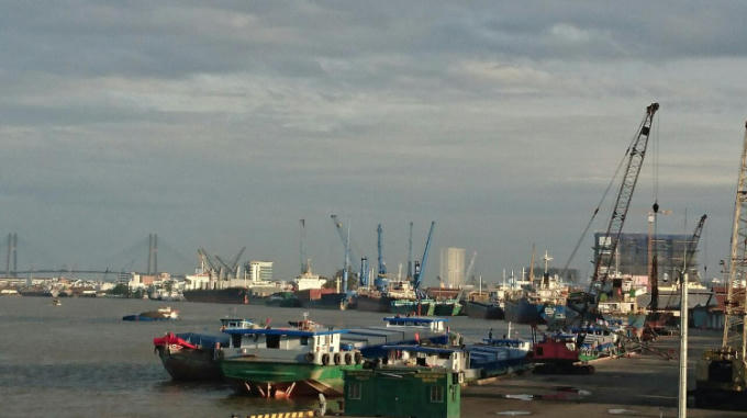 Nếu không triển khai nhanh các dự án giao thông mới, chỉ tính riêng Khu phức hợp Nhà Rồng - Khánh Hội với dân số được duyệt gần 13.000 người, khi hoàn thành sẽ tạo thêm áp lực lớn cho giao thông khu vực hiện đang trong tình trạng quá tải. (Ảnh: NTD)