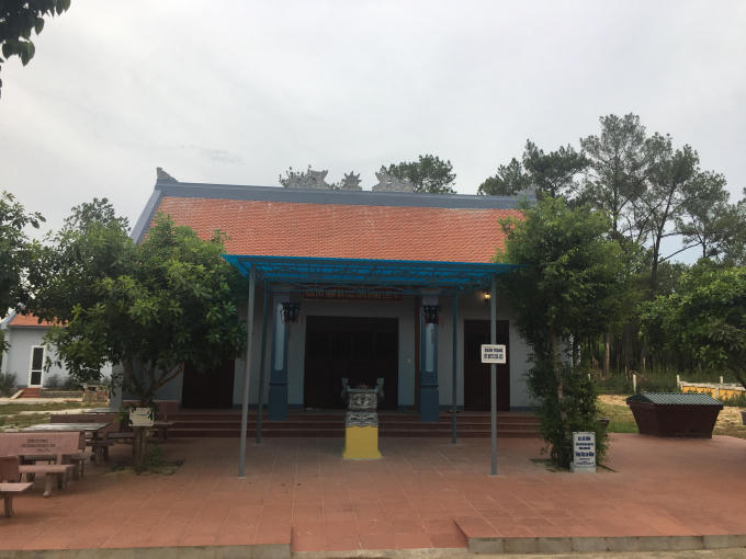 Xã Thọ Lộc, huyện Bố Trạch, tỉnh Quảng Bình là nơi tọa lạc của Đền thờ tưởng niệm các anh hùng liệt sĩ Thanh niên xung phong và “dân công hỏa tuyến” thuộc Ban 67 anh hùng.