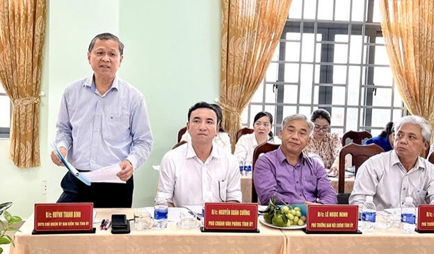 Ủy viên BTV Tỉnh ủy, Chủ nhiệm Ủy ban Kiểm tra Tỉnh ủy Huỳnh Thanh Bình gợi mở một số vấn đề để xã Bình Sơn phát huy lợi thế Sân bay Long Thành.