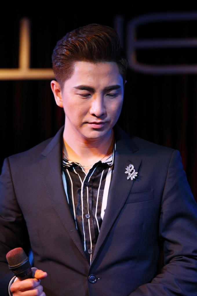 Nguyễn Khắc Huy khiến người xem không khỏi xúc động khi gửi lời cảm ơn đến gia đình và các thầy cô của mình. 