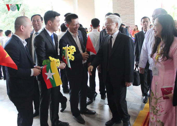 Chuyến thăm Myanmar lần này của Tổng Bí thư Nguyễn Phú Trọng diễn ra vào thời điểm quan hệ Việt Nam-Myanmar đang có những bước phát triển tốt đẹp. Hai bên duy trì các chuyến thăm cấp cao cũng như trao đổi đoàn các cấp, góp phần tăng cường tin cậy chính trị và hiểu biết lẫn nhau. Quan hệ kinh tế, thương mại, đầu tư phát triển nhanh chóng, trở thành điểm sáng trong quan hệ hai bên