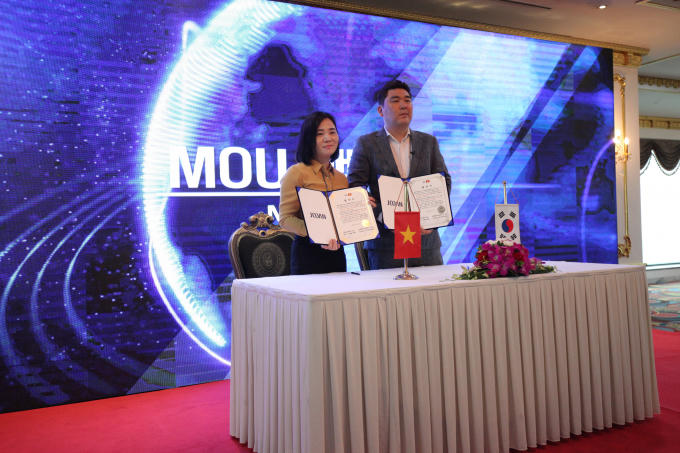 Trong khuôn khổ lễ ra mắt, Tập đoàn Jooan Foods và Công ty Thực phẩm Hà Thành đã ký Biên bản ghi nhớ hợp tác trong lĩnh vực phân phối thực phẩm tại Việt Nam.